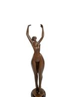 Beeldje - An abstract standing woman - Brons, Marmer
