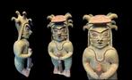 6e eeuw v.Chr. 55 cm beeldje Jamacoaque priester Terracotta