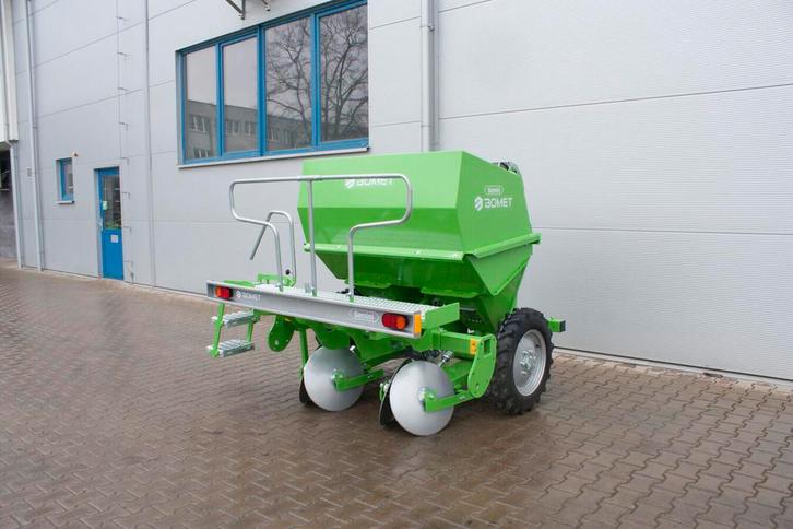 Bomet Aardappelpootmachine 2 rijen Gemini, Zakelijke goederen, Landbouw | Werktuigen