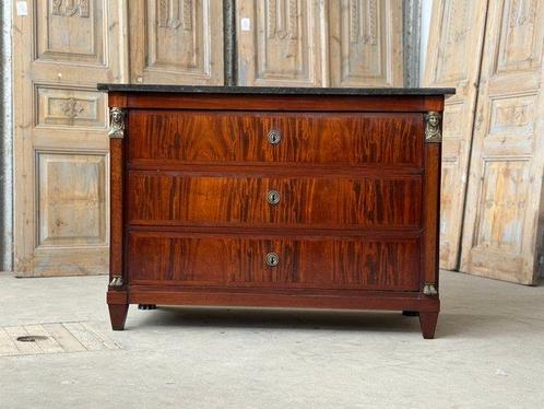 Commode - commode, buffet, pendule, kast - Acajou - Très, Antiek en Kunst, Antiek | Meubels | Stoelen en Sofa's
