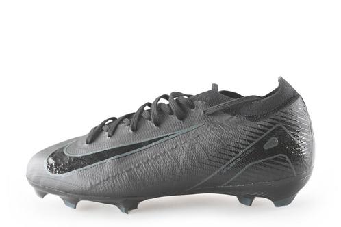 Nike Voetbalschoenen in maat 35 Zwart | 5% extra korting, Kinderen en Baby's, Kinderkleding | Schoenen en Sokken, Jongen of Meisje