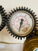 manomètres gradués en bar et PSI , industriels ,