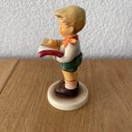 Figurine - “Honor Student” (1528) - TMK8 - Céramique
