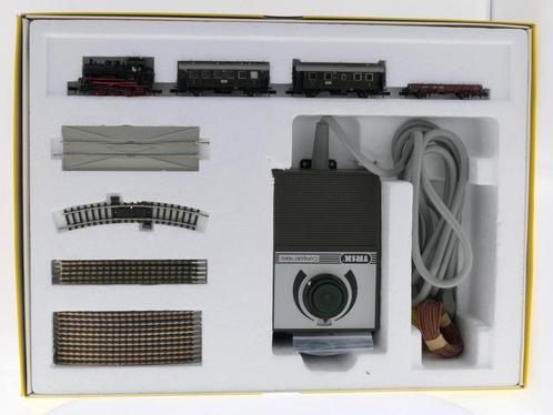 Schaal N Minitrix 11465 startset met stoomlocomotief BR 8..., Hobby en Vrije tijd, Modeltreinen | N-Spoor, Gelijkstroom, Locomotief
