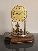 400-dagen klok - Art Deco houten voet met glazen stolp -