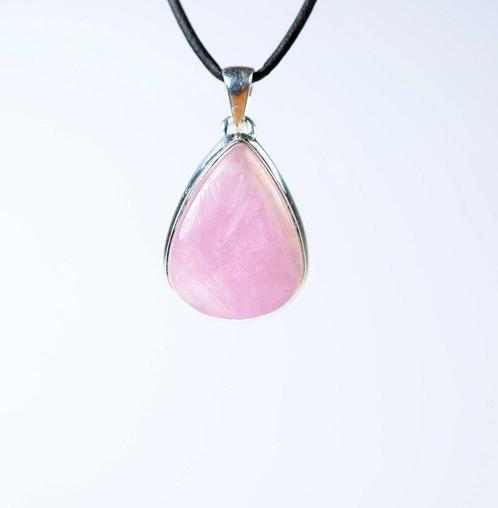 Kunzite Pendentif / Cabochon / neuf- 8.84 g - (1), Verzamelen, Mineralen en Fossielen