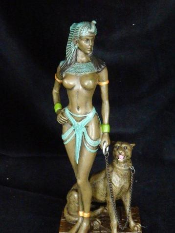 Sculpture, XL Bronzen Beeldje Cleopatra met hond in Kleur -, Antiek en Kunst
