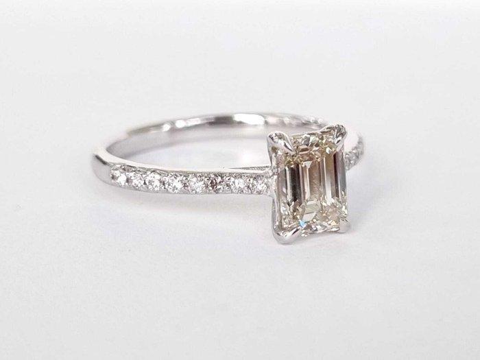 Verlovingsring - 18 karaat Witgoud - 1.17ct. tw. Diamant, Handtassen en Accessoires, Antieke sieraden