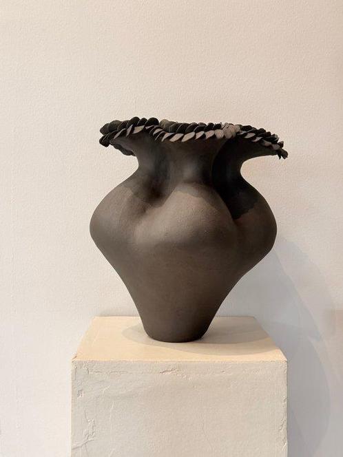 LEA STUDIOS - Valentina Cojocaru - Sculpture, Ebony Bloom -, Antiek en Kunst, Kunst | Designobjecten