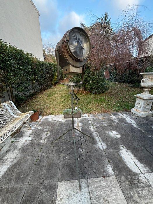 Negremer - Cremer - Spotlight - 140 - Metaal, Staal -, Antiek en Kunst, Antiek | Verlichting