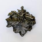 Vide-poche - Decoratieve Art Nouveau-schaal in de vorm van, Antiek en Kunst