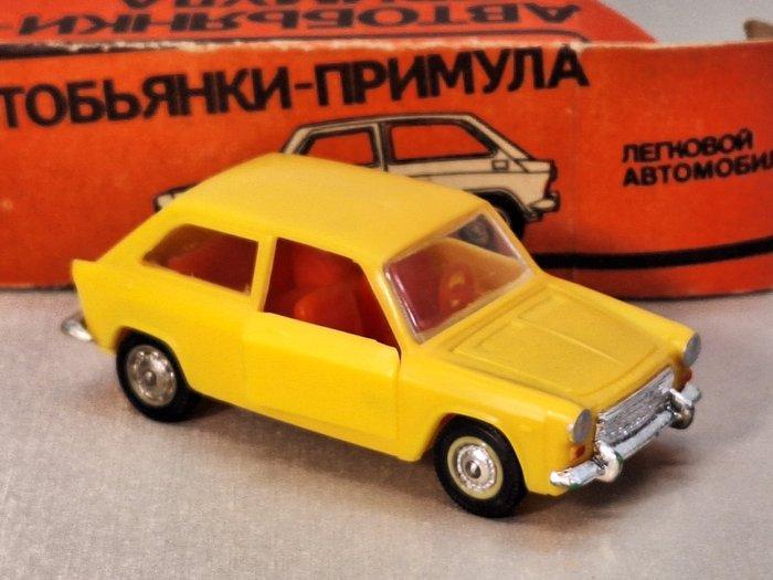 Autobianchi Primula 548 Remake Made in USSR Plastic, Hobby & Loisirs créatifs, Voitures miniatures | 1:5 à 1:12