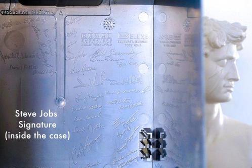Apple (RE-CAPPED) Macintosh PLUS [ED] 1MB signed by “Steve, Games en Spelcomputers, Spelcomputers | Overige Accessoires