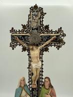 Beeld, Antieke kruisigingsgroep - 48 cm - Gips, Hout, Metaal, Antiek en Kunst