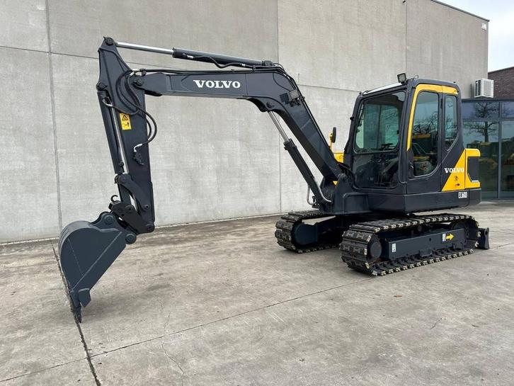 Veiling: Rupsgraafmachine Volvo EC60D Diesel 36.5kW 2017, Articles professionnels, Machines & Construction | Grues & Excavatrices