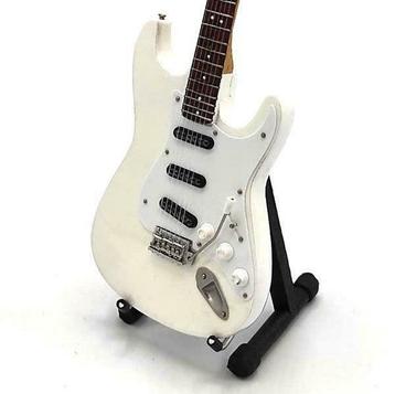 Miniatuur Fender Stratocaster gitaar met gratis standaard beschikbaar voor biedingen