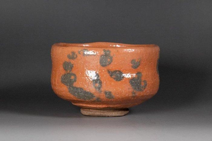 Raku-ware theekopje – Aka Nonko-stijl, Hrin-reproductie. -, Antiek en Kunst, Antiek | Overige Antiek