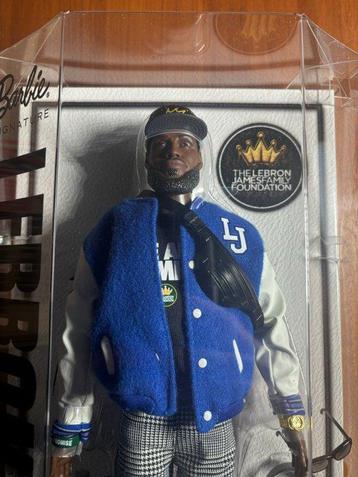 Mattel - Barbiepop LeBron James Barbie Doll Kenbassadors -
