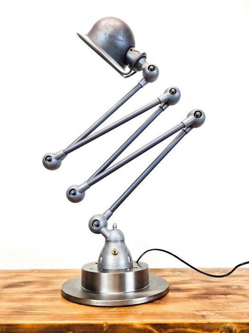 Jielde - Jean-Louis Domecq - Lampadaire - Acier, Laiton, Antiek en Kunst, Antiek | Wandborden en Tegels