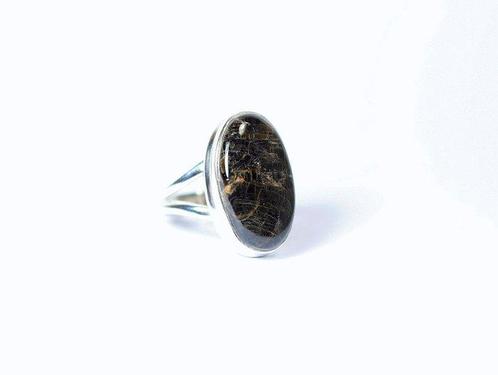 Nuummite Bague / cabochon / neuf- 7.04 g - (1), Verzamelen, Mineralen en Fossielen