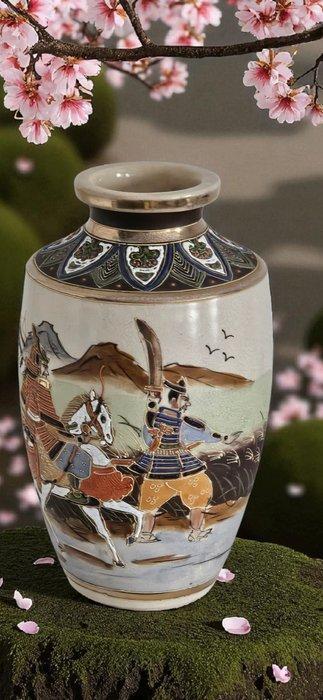 Vaas - Keramiek - Japan - Satsuma-stijl (Zonder, Antiek en Kunst, Antiek | Overige Antiek
