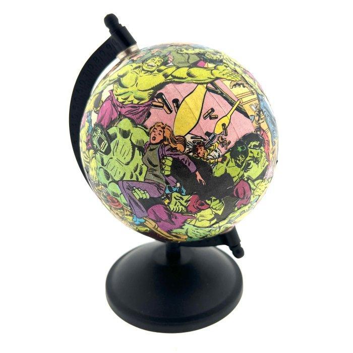 PAAPI (1986) - The World of The HULK - World Globe, Antiek en Kunst, Kunst | Designobjecten