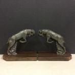 Hippolyte Moreau (1832-1927) - Boekensteunen (2) - rammen -