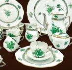 Herend - Koffieservies voor 8 (28) - *Mokka* Apponyi Grün,