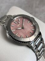 Oris - Aquis Date Automatic Pink - 01 733 7770 4158-07 8 18, Handtassen en Accessoires, Horloges | Heren, Nieuw