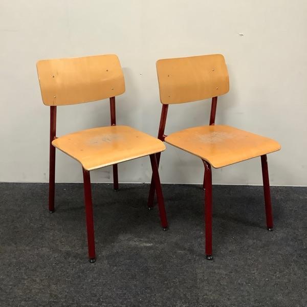 complete set van 25 stuks schoolstoelen, zithoogte 43,, Huis en Inrichting, Stoelen, Gebruikt, Vijf, Zes of meer stoelen, Hout