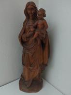 Snijwerk, Madonna mit Kind auf dem Arm - Handarbeit - 42 cm