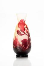 Vase  - Verre, Émile Gallé - Un vase en verre camée français