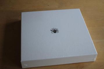 A Perfect Circle - Eat The Elephant - Deluxe Limited Edition