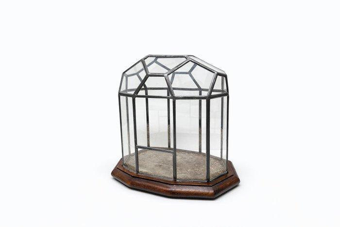 Doos - Achthoekig glazen en metalen terrarium met houten, Antiek en Kunst, Curiosa en Brocante