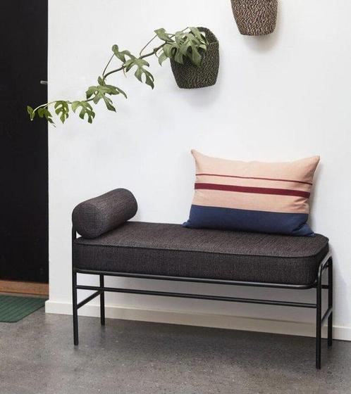Hübsch - Bank - Pijpbureau - Zwart - IJzer, Polyester - Geen, Antiek en Kunst, Kunst | Designobjecten
