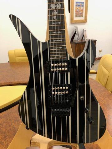 Schecter - Synyster Custom-blk/silv -  - Guitare électrique