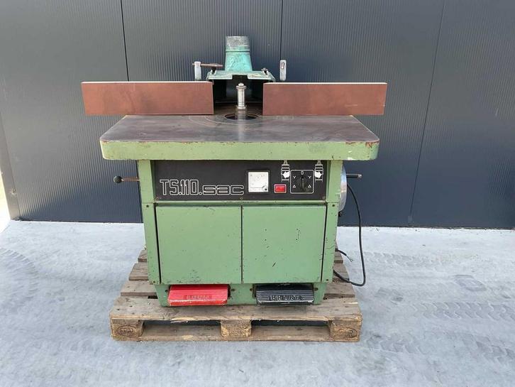 Toupie freesmachine met frezen, Doe-het-zelf en Bouw, Gereedschap | Freesmachines