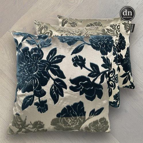 Rubelli Damask - Set of 3 new pillows made of Rubelli Damask, Antiek en Kunst, Antiek | Tapijten, Tafelkleden en Textiel