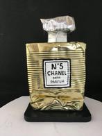 Norman Gekko (XX) - BIG Crushed Chanel N.5 Gold Edition, Antiek en Kunst