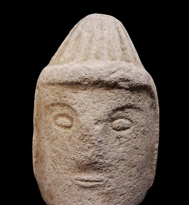 Keltisch - Grote votieve kop van steen - 1e millennium voor, Antiek en Kunst, Antiek | Overige Antiek