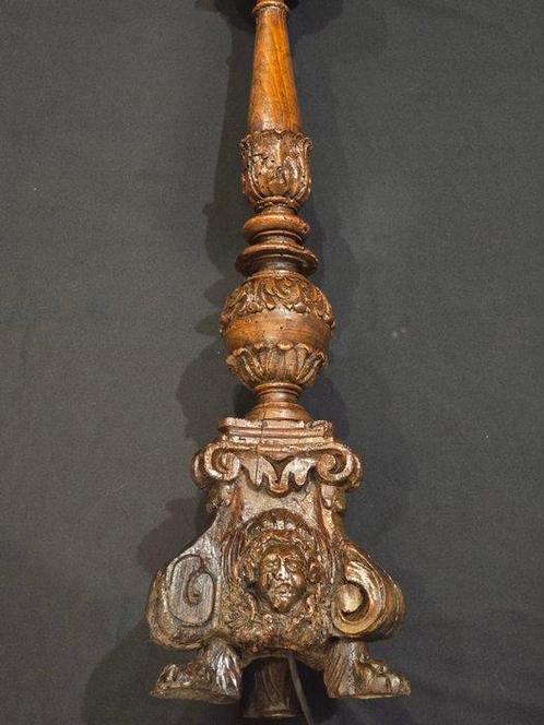 Kaarsenhouder - Hout - Roomse Kerk XVII, Antiek en Kunst, Antiek | Overige Antiek