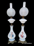 Lamp - Imposant paar olielampen - Opaline glas en messing, Antiquités & Art, Curiosités & Brocante