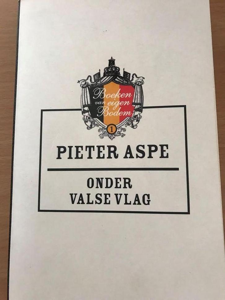 Onder valse vlag 9789078432333 Pieter Aspe, Boeken, Literatuur, Gelezen, Verzenden
