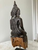 Statue bouddhique ancienne en bois sculpté – Asie du Sud-Est