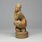 Bed Ceramics - Beeldje, Art deco woman - 20.5 cm -, Antiek en Kunst