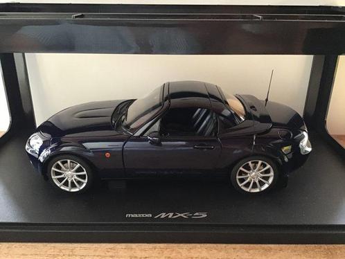 Autoart - 1:18 - 2006 - Mazda MX-5 Roadster - Blue - with, Hobby & Loisirs créatifs, Voitures miniatures | 1:5 à 1:12