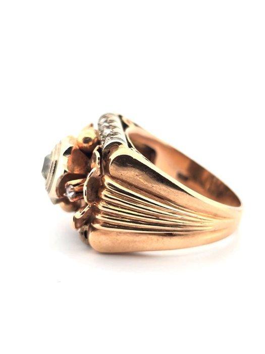 Ring - 18 karaat Geel goud - 0.70ct. tw. Diamant, Handtassen en Accessoires, Ringen