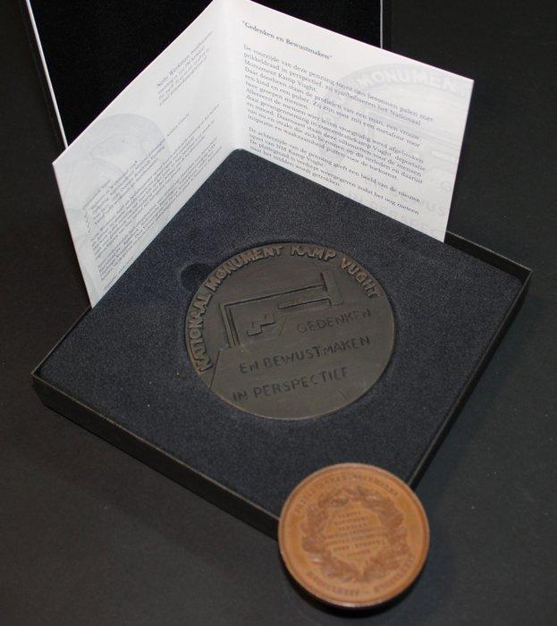 Nederland. Lotto di 2 bellissime medaglie commemorative, Postzegels en Munten, Munten en Bankbiljetten | Toebehoren