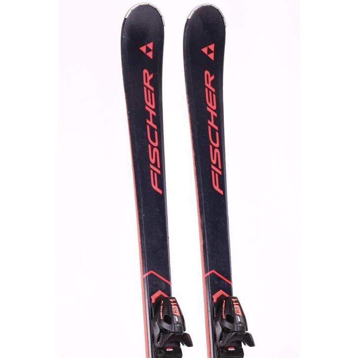 167 174 skis FISCHER RC ONE F18 2024, grip walk, airtec + F, Sports & Fitness, Ski & Ski de fond, Envoi