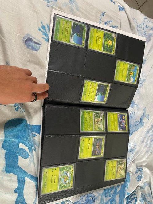 Pokémon - 1 Incompleet album - Scarlet & Violet - Twilight, Hobby en Vrije tijd, Verzamelkaartspellen | Pokémon